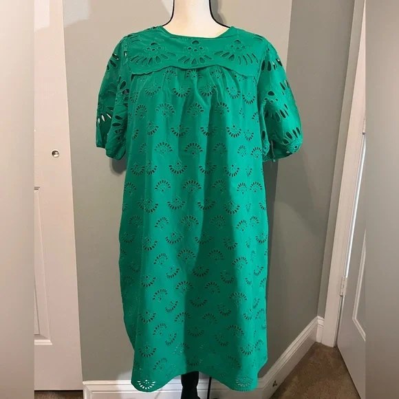 Ann Taylor | Dresses | Ann Taylor Kelly Green Eyelet Shift Dress Womens 6 |  Poshmark